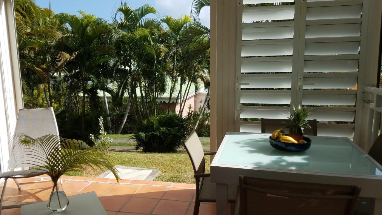 Appartement rez-de-chaussée de villa à 1 minute de la plage Saint-Francois  Extérieur photo